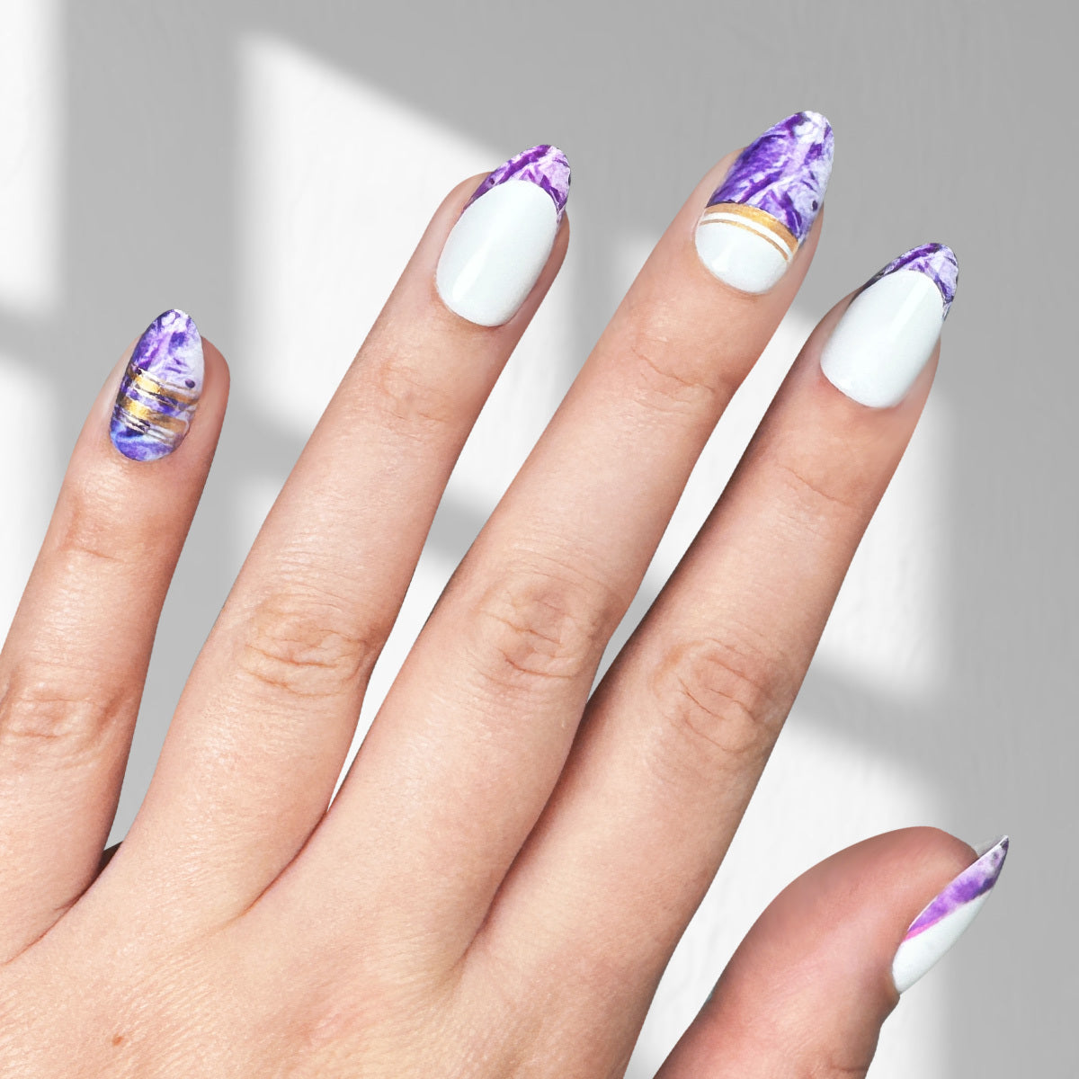 Lavender Strata - Almond Sustainable Nails