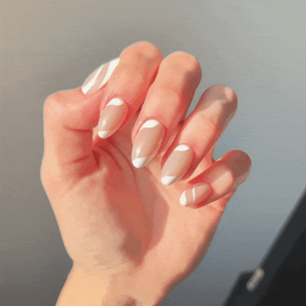 Silken Cats Eye - Almond Sustainable Nails - Vorbestellung