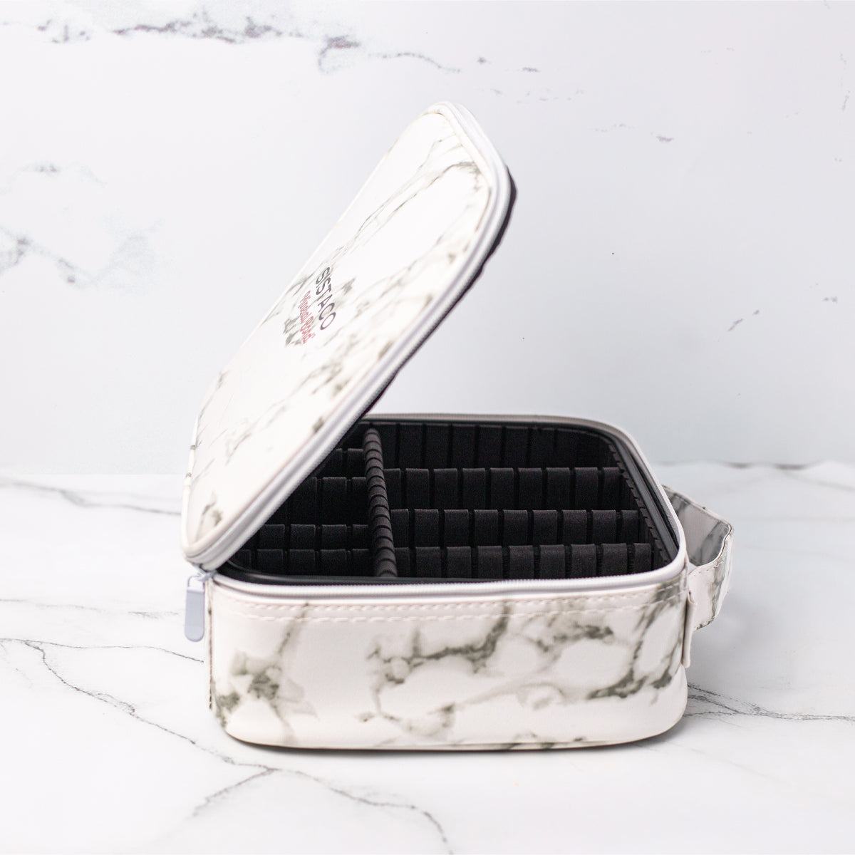 Storage Solutions  - Mitte
