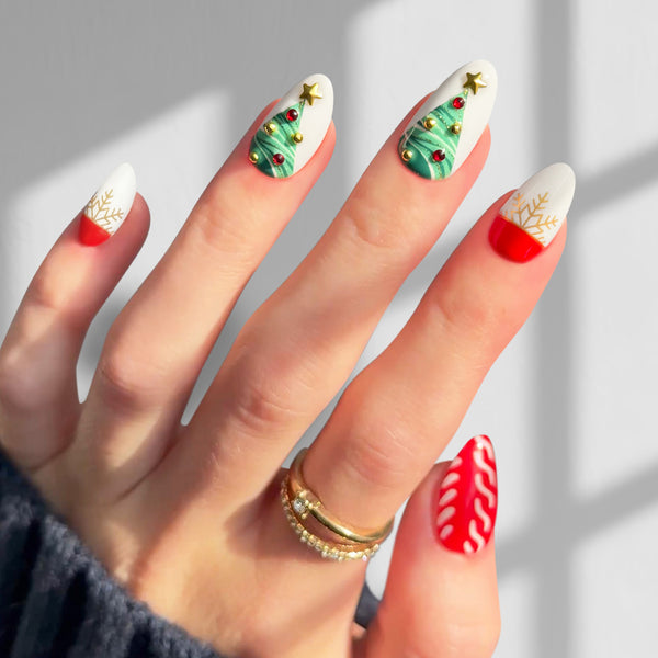 Xmas Cheer - Almond Sustainable Nails - Vorbestellung