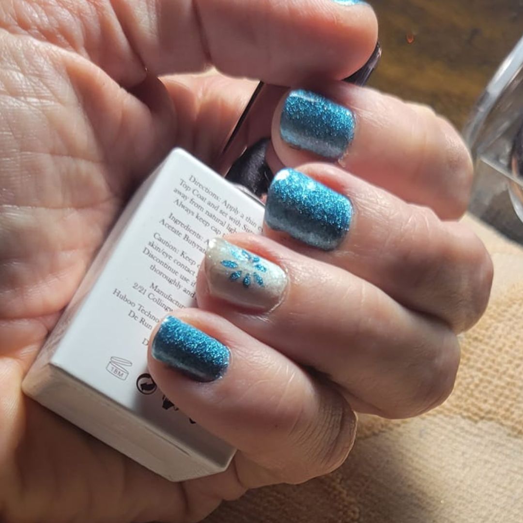 Azure – Metallisches Nagelpuder