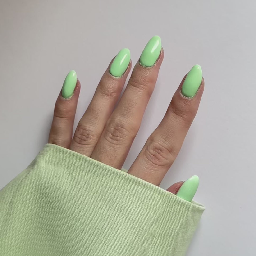 Grüner Tee – Mattes Nagelpuder