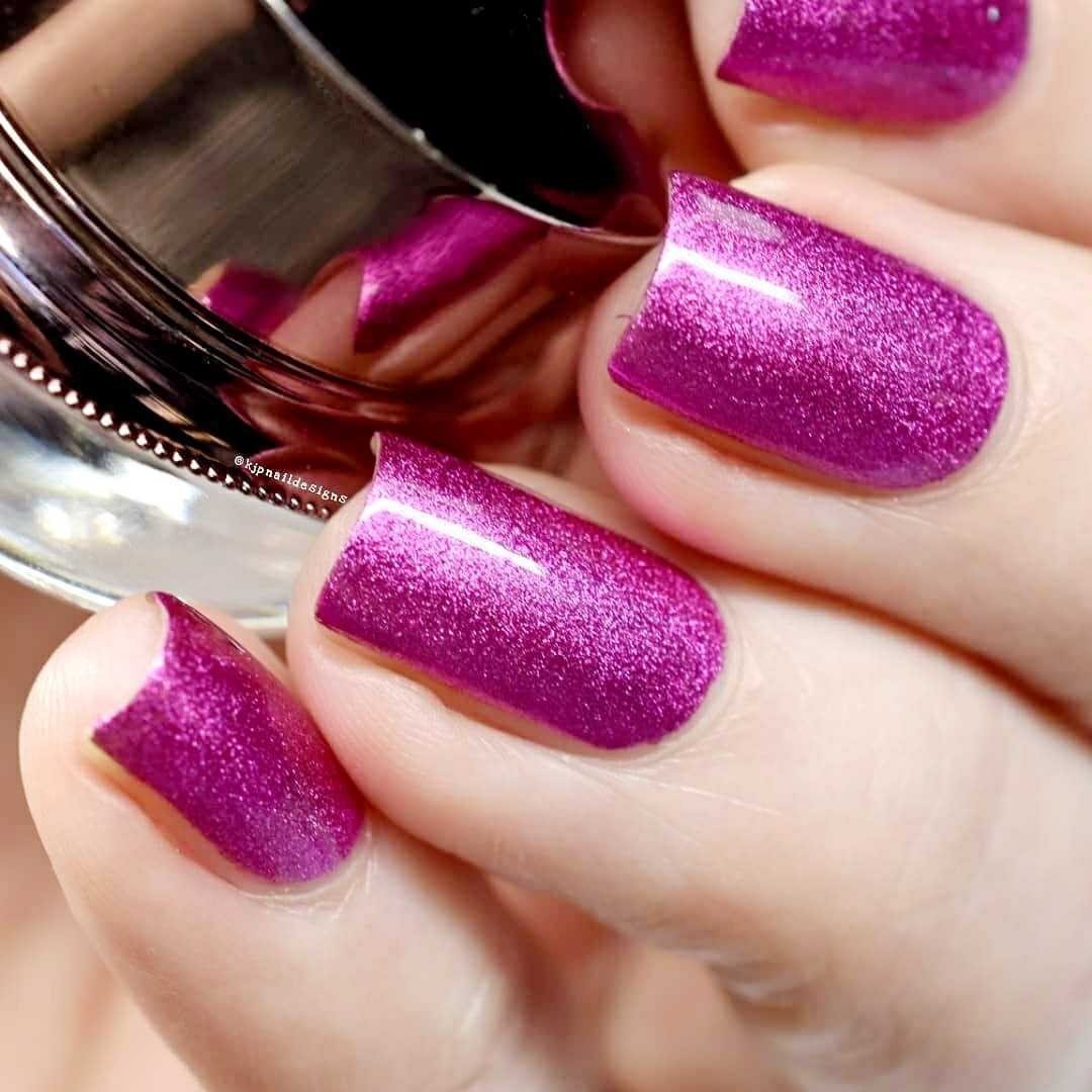 Fuchsia – Metallisches Nagelpuder